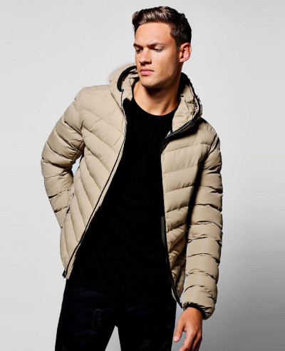 Men-Quilted-Zipper-Through-Jacket-With-Hood