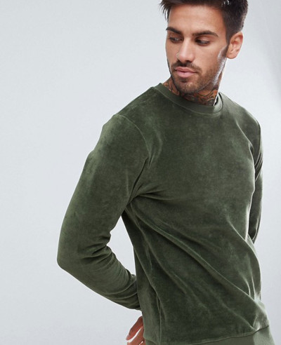Muscle-Fit-Sweatshirt-In-Green-Velour