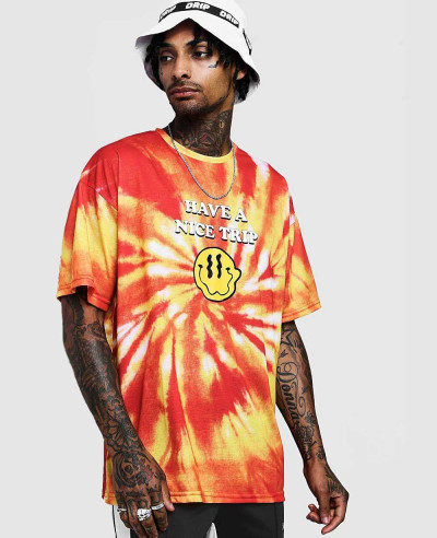 Oversized-Tie-Dye-T-Shirt-With-Graphic