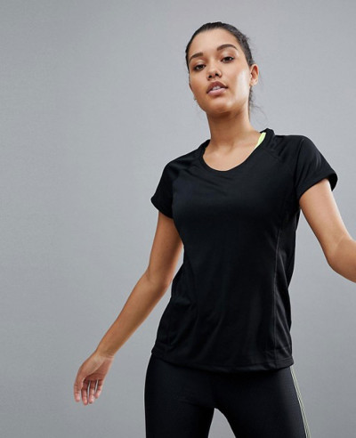 Running-Crew-Neck-Tee-In-Black