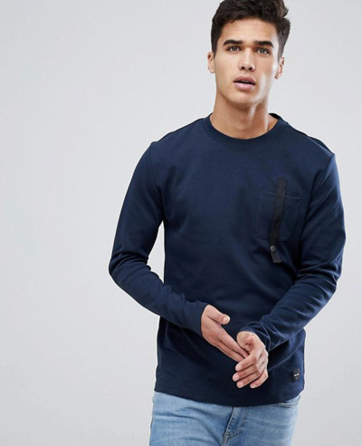 Sweatshirt-With-Pocket-Branding