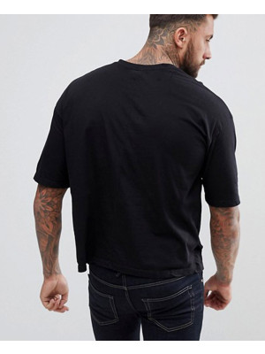 Boxy-Fit-With-Dropped-Shoulder-In-Black-T-Shirts