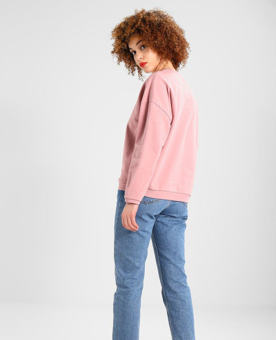 Women-Pink-Custom-Sweatshirt
