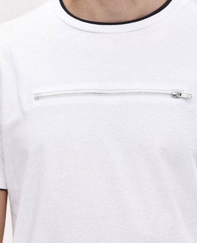 Zipper-T-Shirt-With-Mesh-Curved-Hem