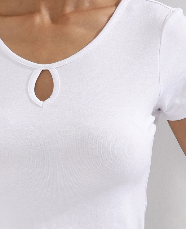 Front-Keyhole-Crop-Top