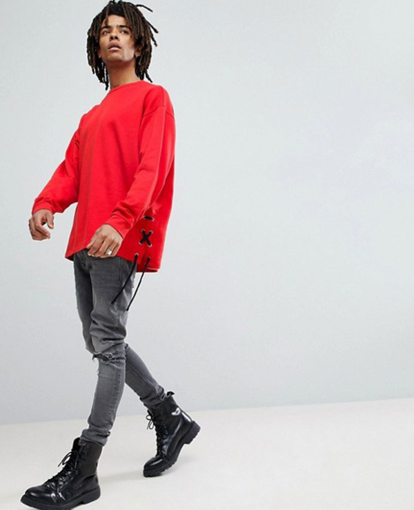 Oversized-Sweatshirt-With-Lace-Up-Side-Split