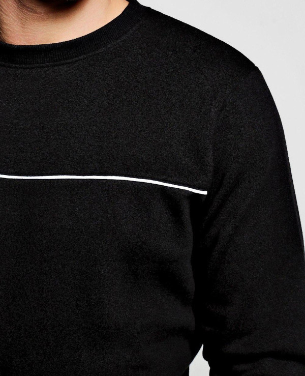 Sweater-With-Piping